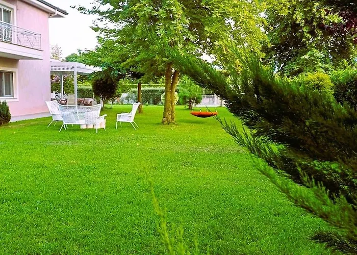 Seaside Boutique Rosee - Beautiful Living *